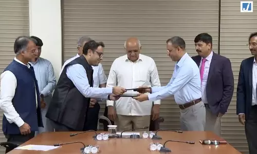 गुजरात 2047 को नई रफ्तार, HUDCO और IIM अहमदाबाद के साथ ₹1 लाख करोड़ के MoU पर हस्ताक्षर
