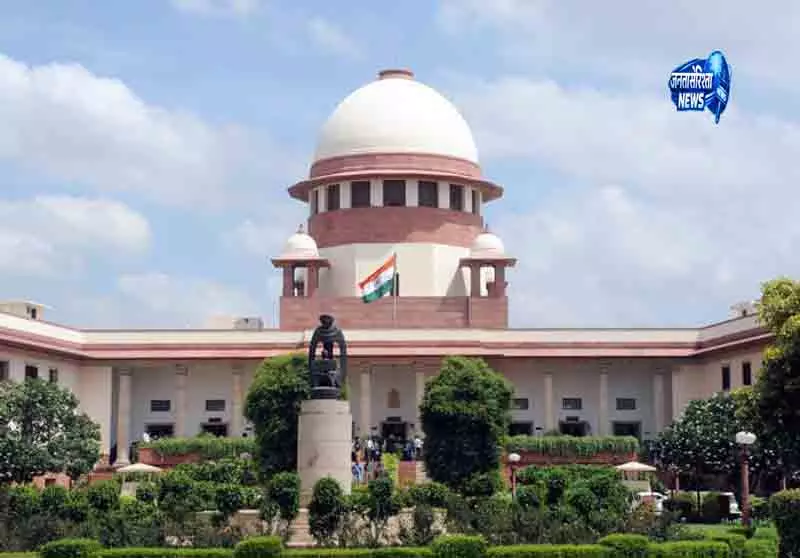 Delhi सबवेंशन स्कीम मामला: सुप्रीम कोर्ट ने केंद्र को नोटिस भेजा Delhi सबवेंशन स्कीम मामला: सुप्रीम कोर्ट ने केंद्र को नोटिस भेजा