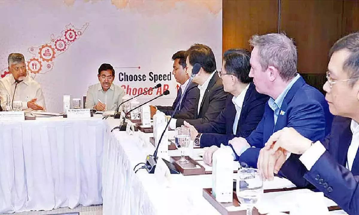 Andhra: नायडू ने आंध्र प्रदेश को सेमीकंडक्टर हब के तौर पर पेश किया