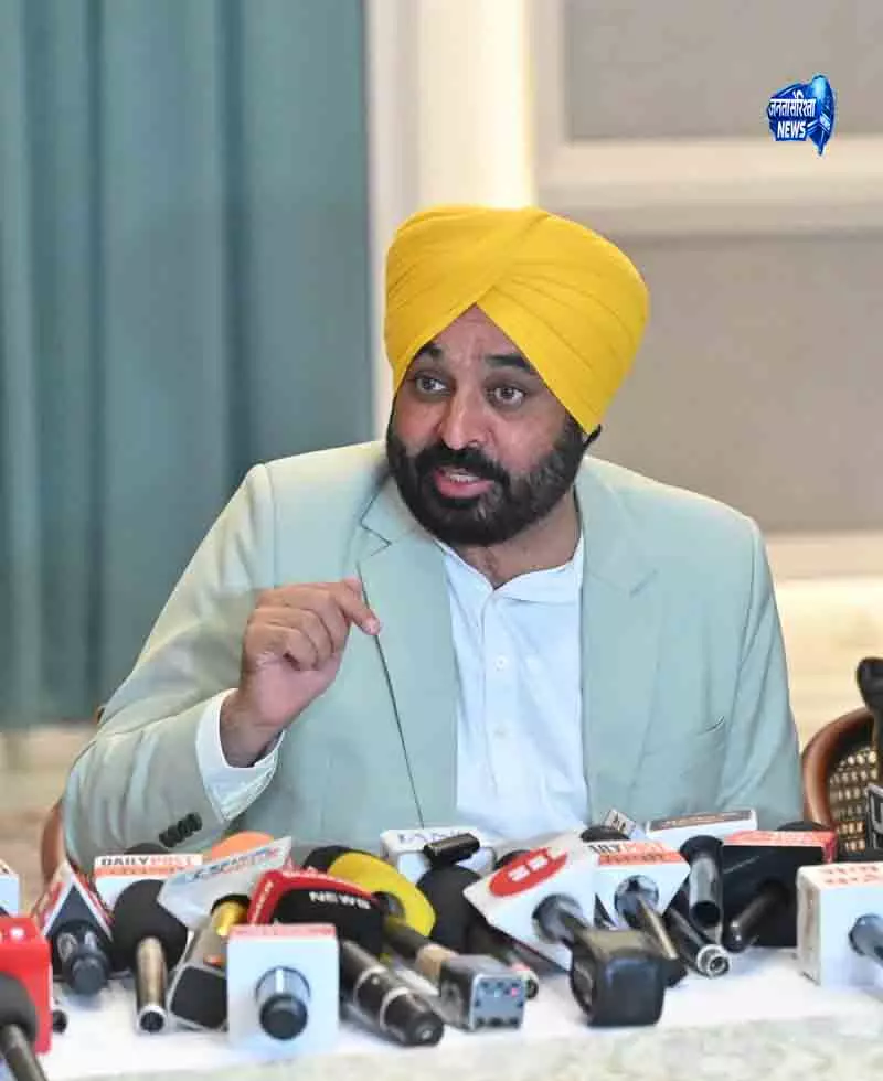 Punjab के मुख्यमंत्री भगवंत सिंह मान ने 523 नियुक्ति पत्र सौंपे Punjab के मुख्यमंत्री भगवंत सिंह मान ने 523 नियुक्ति पत्र सौंपे