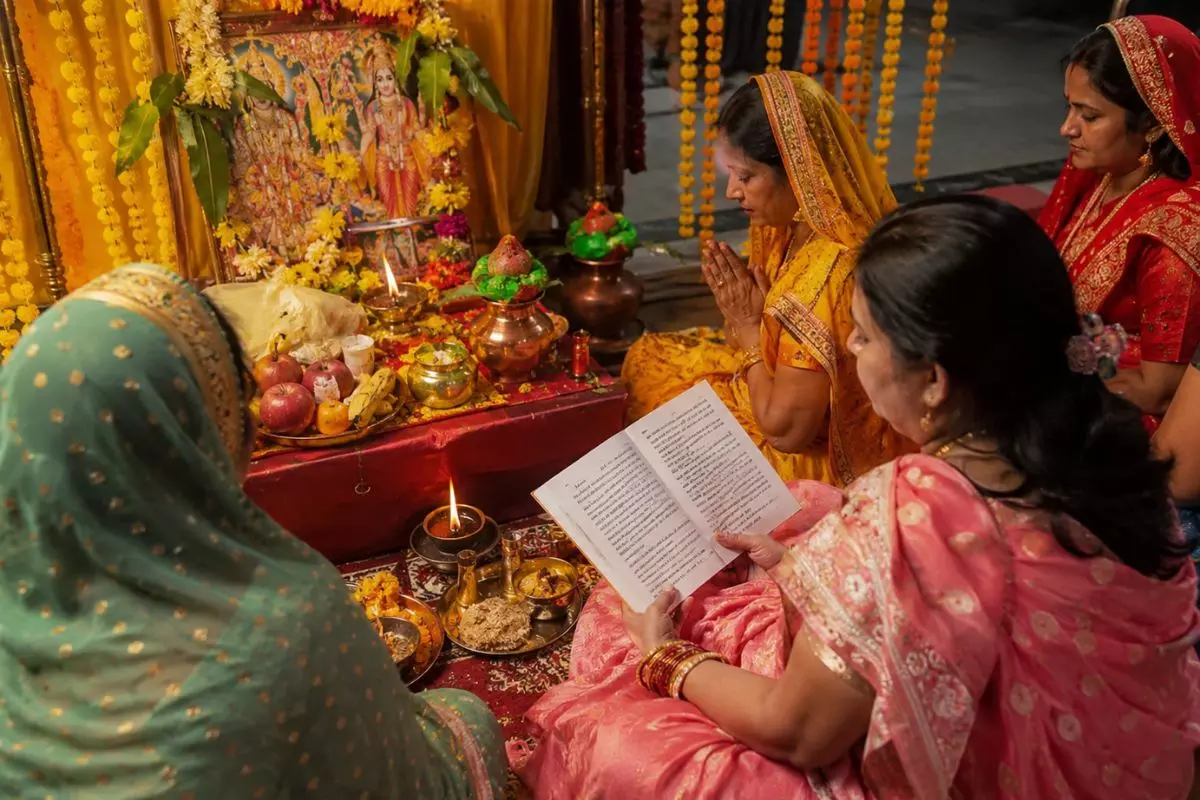 प्रद्युम्न चतुर्थी पर व्रत कथा का विशेष महत्व, घर में रहेगा सुख-समृद्धि का वास प्रद्युम्न चतुर्थी पर व्रत कथा का विशेष महत्व, घर में रहेगा सुख-समृद्धि का वास