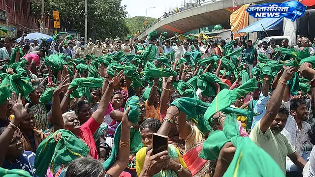 कर्नाटक में किसान संघ का K.R. मार्केट पर विरोध प्रदर्शन, नई पार्किंग व्यवस्था पर उठे सवाल कर्नाटक में किसान संघ का K.R. मार्केट पर विरोध प्रदर्शन, नई पार्किंग व्यवस्था पर उठे सवाल