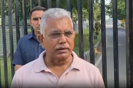 दिलीप घोष का ममता पर तंज, बोले- संकट में कोर्ट जाती हैं लेकिन फैसले नहीं मानतीं दिलीप घोष का ममता पर तंज, बोले- संकट में कोर्ट जाती हैं लेकिन फैसले नहीं मानतीं