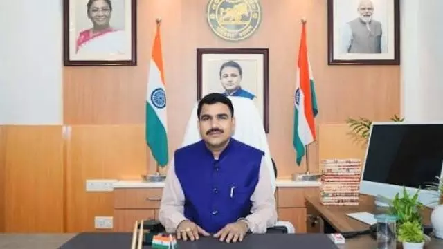 Odisha में पाठ्यपुस्तकों को लेकर विवाद: NEP के तहत नई स्कूली किताबों में 1,600 से ज़्यादा गलतियां मिलीं Odisha में पाठ्यपुस्तकों को लेकर विवाद: NEP के तहत नई स्कूली किताबों में 1,600 से ज़्यादा गलतियां मिलीं