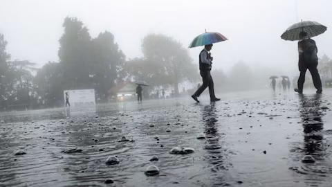 Srinagar: मौसम विभाग ने बारिश और आंधी-तूफान की चेतावनी जारी की Srinagar: मौसम विभाग ने बारिश और आंधी-तूफान की चेतावनी जारी की