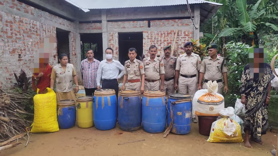 Tripura में पुलिस कार्रवाई, 210.5 किलोग्राम गांजा जब्त Tripura में पुलिस कार्रवाई, 210.5 किलोग्राम गांजा जब्त