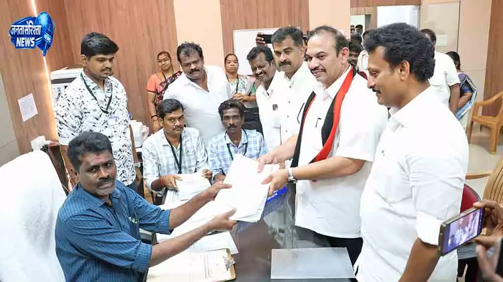 तिरुचि ईस्ट से विजय की जीत रद्द की जाए: DMK उम्मीदवार ने HC से कहा तिरुचि ईस्ट से विजय की जीत रद्द की जाए: DMK उम्मीदवार ने HC से कहा
