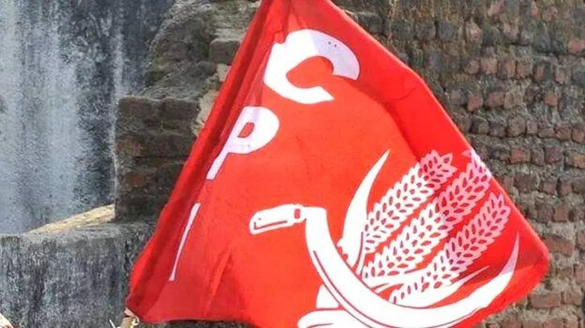चुनाव में हार के बाद CPI में डिप्टी विपक्ष नेता का पद मांगने को लेकर मतभेद। चुनाव में हार के बाद CPI में डिप्टी विपक्ष नेता का पद मांगने को लेकर मतभेद।