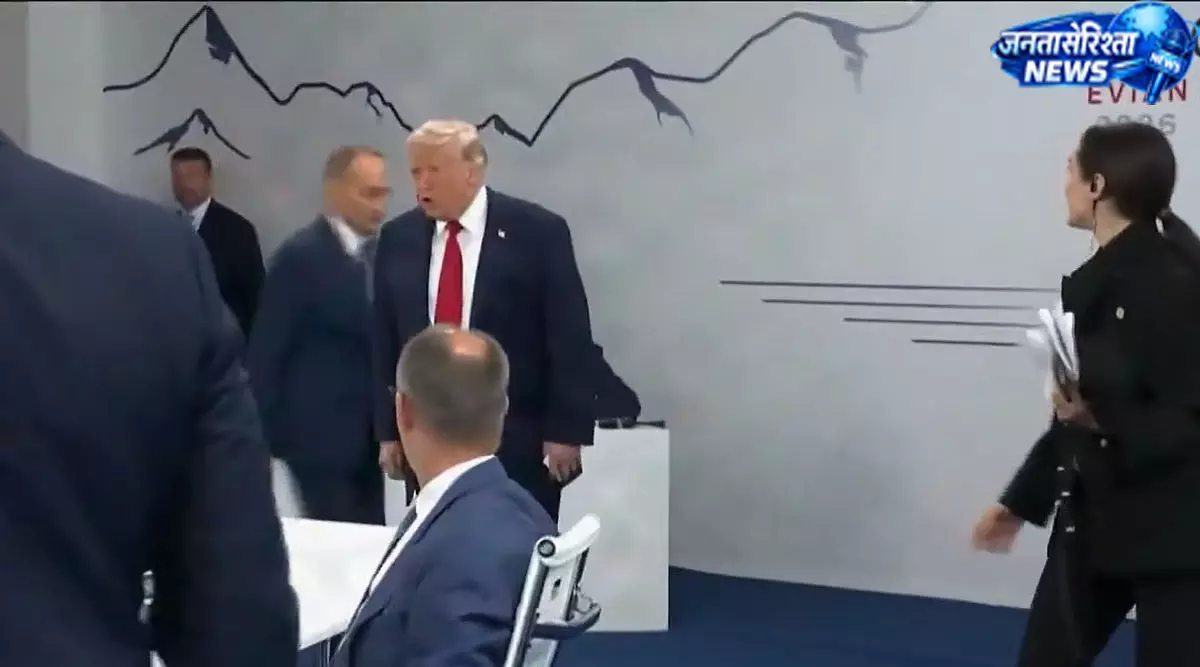 G7 समिट में ट्रंप का मज़ाकिया बयान वायरल, खुद को कहा ‘बॉस’ G7 समिट में ट्रंप का मज़ाकिया बयान वायरल, खुद को कहा ‘बॉस’