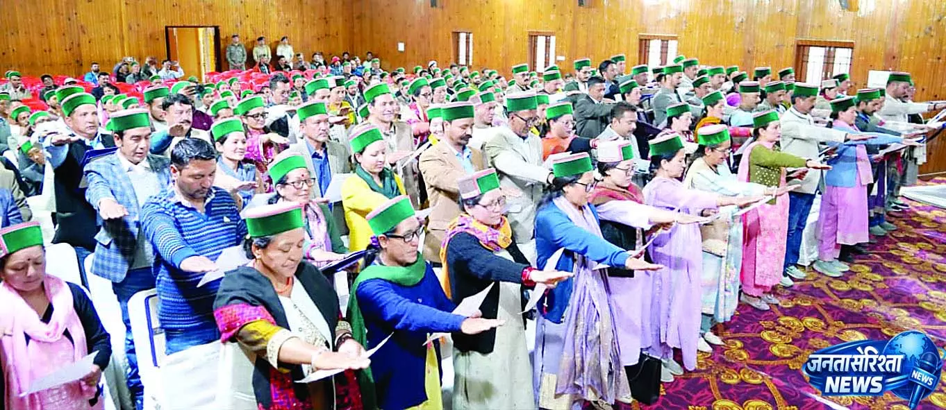 ईमानदारी से अपना फर्ज निभाएं प्रधान-उपप्रधान ईमानदारी से अपना फर्ज निभाएं प्रधान-उपप्रधान