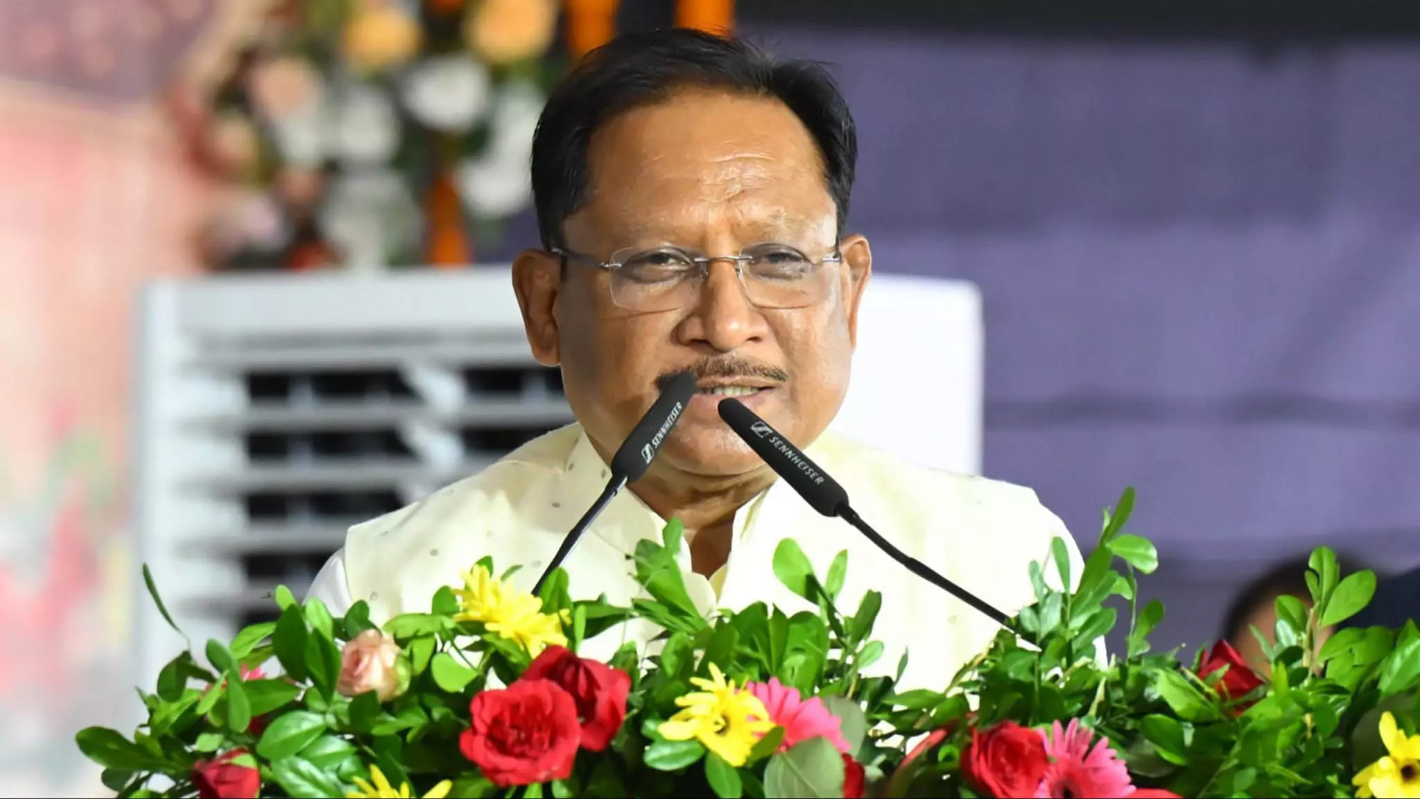 निवेश के लिए पसंदीदा बनता छत्तीसगढ़, साय सरकार की नई उद्योग नीति का कमाल निवेश के लिए पसंदीदा बनता छत्तीसगढ़, साय सरकार की नई उद्योग नीति का कमाल