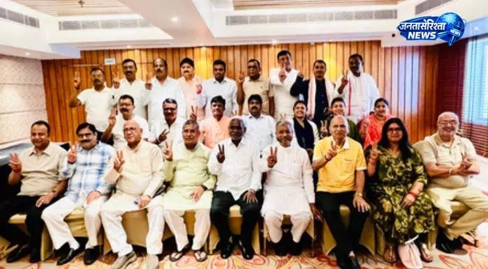 NDA ने दिखाई एकजुटता, चुनाव से पहले बड़ा संदेश NDA ने दिखाई एकजुटता, चुनाव से पहले बड़ा संदेश