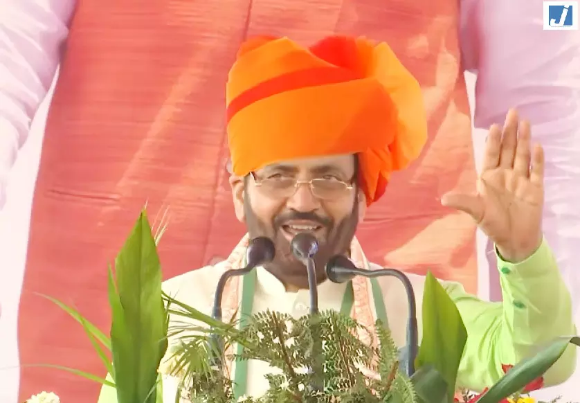 भिवानी में खादी रोजगार उत्सव, मुख्यमंत्री सैनी ने ‘वोकल फॉर लोकल’ को बताया आत्मनिर्भरता का आधार भिवानी में खादी रोजगार उत्सव, मुख्यमंत्री सैनी ने ‘वोकल फॉर लोकल’ को बताया आत्मनिर्भरता का आधार