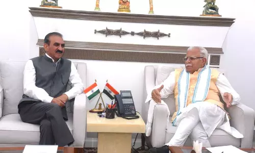 Himachal के CM सुक्खू ने केंद्र से मुफ्त बिजली का कोटा बढ़ाने का आग्रह किया। Himachal के CM सुक्खू ने केंद्र से मुफ्त बिजली का कोटा बढ़ाने का आग्रह किया।