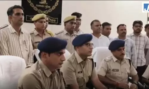 सिर कटी लाश के मामले का खुलासा, 70 साल की बुजुर्ग महिला की हत्या पड़ोसी 58 साल की महिला ने की थी सिर कटी लाश के मामले का खुलासा, 70 साल की बुजुर्ग महिला की हत्या पड़ोसी 58 साल की महिला ने की थी