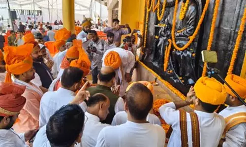 Jammu: अखनूर में महाराजा गुलाब सिंह के राजतिलक दिवस पर आयोजन Jammu: अखनूर में महाराजा गुलाब सिंह के राजतिलक दिवस पर आयोजन