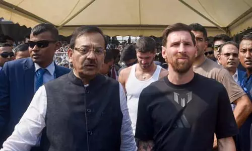 लियोनेल मेसी गोट इंडिया टूर विवाद: पूर्व मंत्री अरूप बिस्वास की बढ़ीं मुश्किलें, सवालों के जवाब देने थाने पहुंचे लियोनेल मेसी गोट इंडिया टूर विवाद: पूर्व मंत्री अरूप बिस्वास की बढ़ीं मुश्किलें, सवालों के जवाब देने थाने पहुंचे