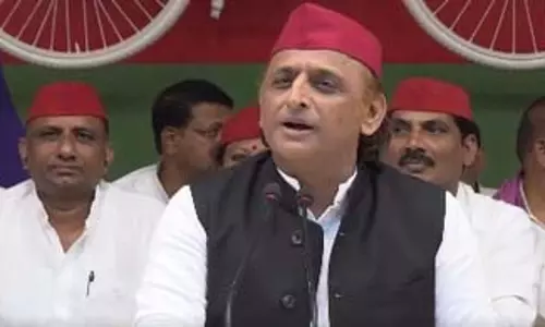 अखिलेश यादव का भाजपा पर हमला, ट्रांसफर-पोस्टिंग के नाम पर पैसा लेने वालों को खोज रहे अधिकारी-ठेकेदार