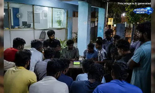 Kerala में बिजली कटौती से वर्ल्ड कप मैच नहीं देख पाए फैंस Kerala में बिजली कटौती से वर्ल्ड कप मैच नहीं देख पाए फैंस