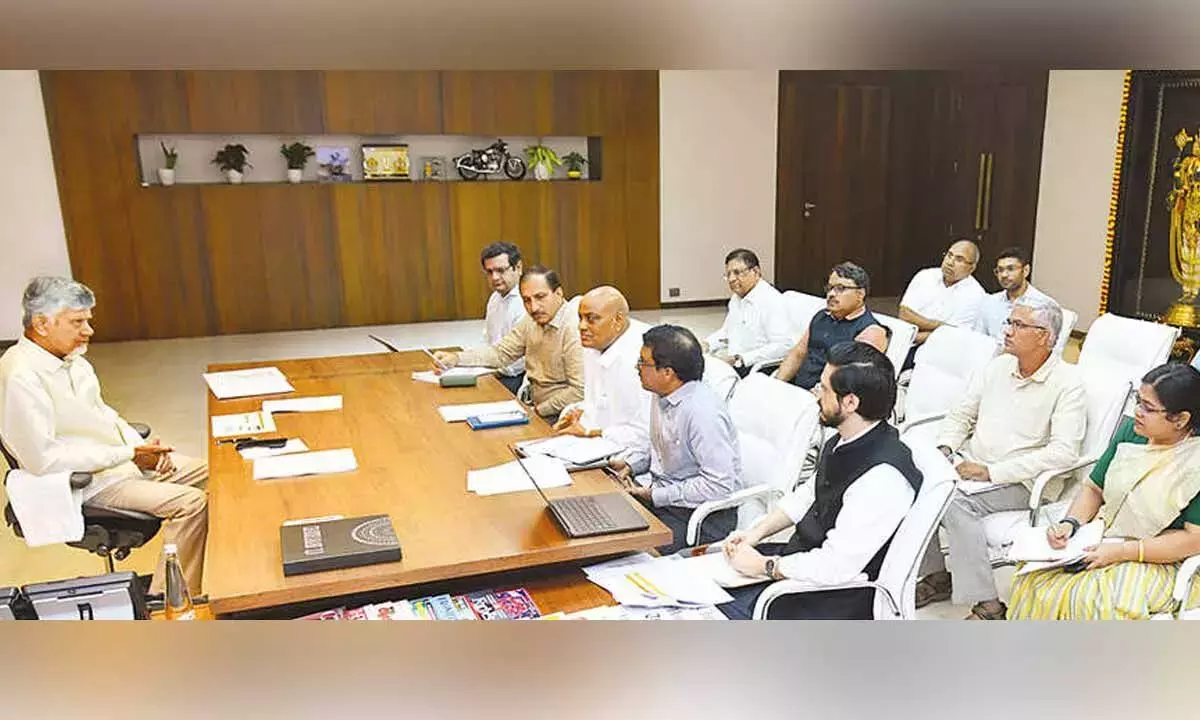Andhra: मुख्यमंत्री ने फसल विविधीकरण का आह्वान किया Andhra: मुख्यमंत्री ने फसल विविधीकरण का आह्वान किया