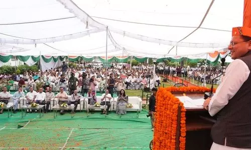 Dehradun: मुख्यमंत्री ने सचिवालय संघ की नई कार्यकारिणी को शपथ दिलाकर किया सम्मानित Dehradun: मुख्यमंत्री ने सचिवालय संघ की नई कार्यकारिणी को शपथ दिलाकर किया सम्मानित
