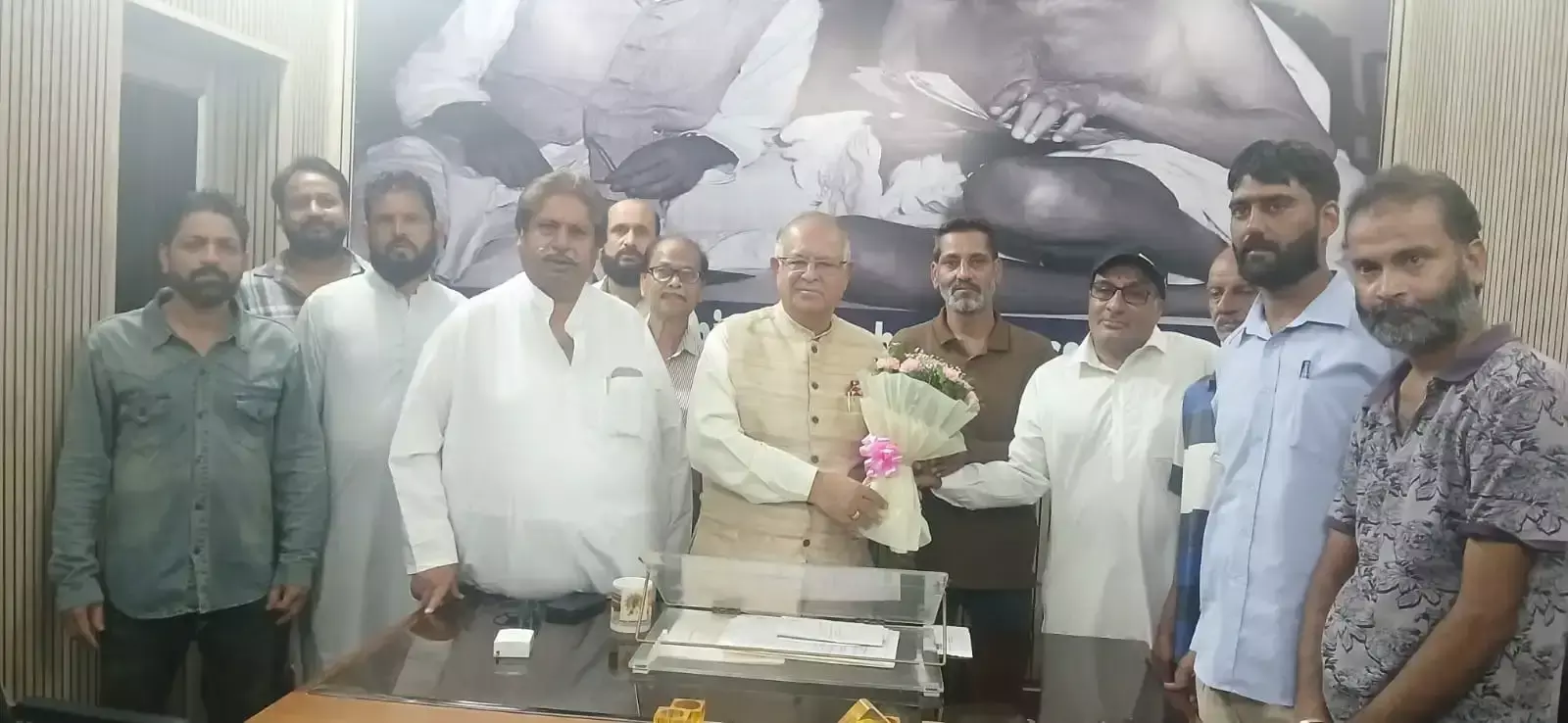 Jammu: कांग्रेस नेताओं से प्रतिनिधिमंडल की बैठक, राहत कार्यों पर चर्चा Jammu: कांग्रेस नेताओं से प्रतिनिधिमंडल की बैठक, राहत कार्यों पर चर्चा