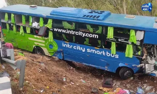 Maduranthakam के पास ओमनी बस पलटने से एक व्यक्ति की मौत, 18 घायल