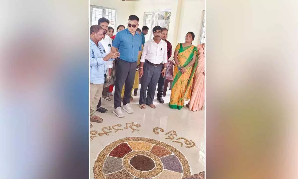 Andhra: पेनुगंचिप्रोलु ​​एक प्रेरणादायक ब्लॉक बनने की दिशा में तेज़ी से आगे बढ़ रहा है