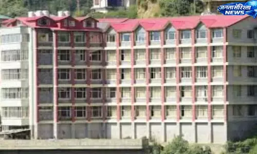 Shimla ; संजौली स्कूल में गोलीकांड के बाद दहशत, छात्रों की उपस्थिति आधी से भी कम Shimla ; संजौली स्कूल में गोलीकांड के बाद दहशत, छात्रों की उपस्थिति आधी से भी कम