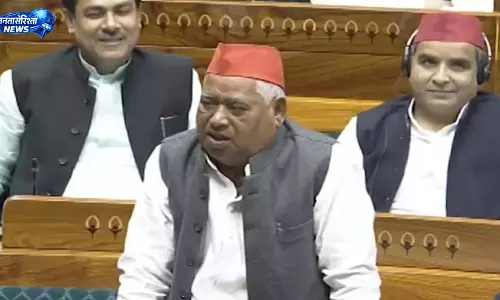 सपा सांसद अवधेश ने कहा- हार के डर से बीजेपी बौखलाई