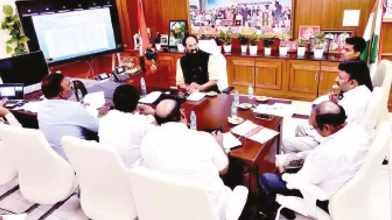 Telangana सरकार सिंचाई परियोजनाओं से गाद निकालने की तैयारी कर रही है Telangana सरकार सिंचाई परियोजनाओं से गाद निकालने की तैयारी कर रही है