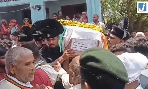 पत्नी की आत्महत्या के बाद फौजी ने किया सुसाइड, दो मासूम बच्चों की जिंदगी में छाया अंधेरा