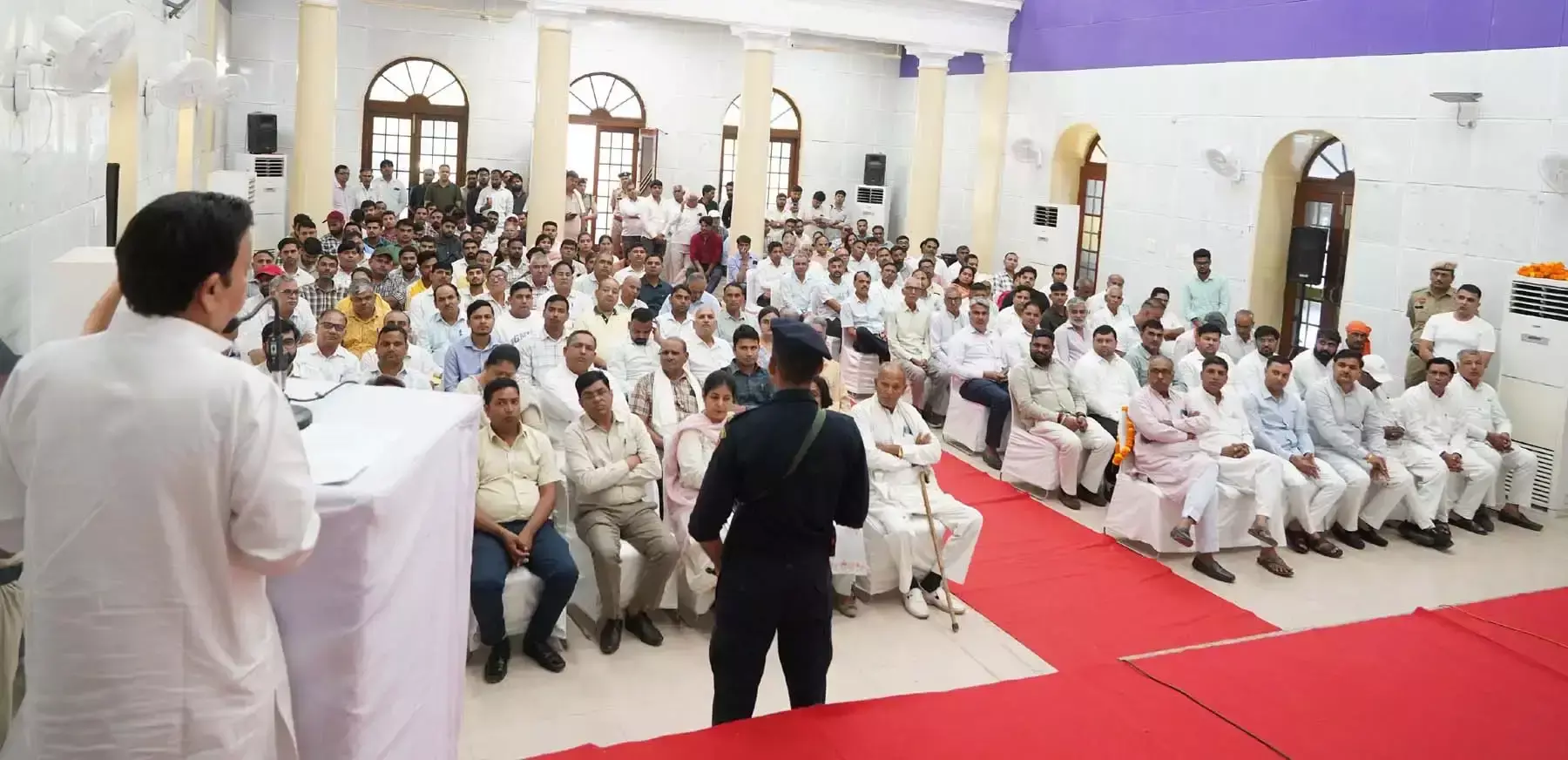 Gurugram: तकनीक और उद्योग के साथ पर्यावरण संरक्षण जरूरी: राव नरबीर सिंह Gurugram: तकनीक और उद्योग के साथ पर्यावरण संरक्षण जरूरी: राव नरबीर सिंह