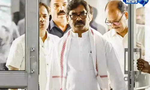 NDA विधायक का हेमंत सोरेन को कांग्रेस हटाने और नई सरकार का ऑफर! NDA विधायक का हेमंत सोरेन को कांग्रेस हटाने और नई सरकार का ऑफर!