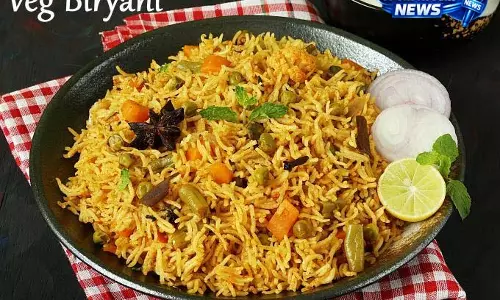 Veg Biryani Recipe: घर पर बनाएं खुशबूदार और स्वादिष्ट डिश Veg Biryani Recipe: घर पर बनाएं खुशबूदार और स्वादिष्ट डिश