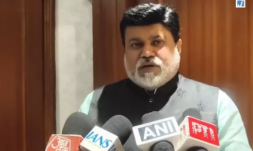 छत्रपति शिवाजी महाराज सभी के श्रद्धेय, जाति-समुदाय के आधार पर विवाद उचित नहीं: उदय सामंत छत्रपति शिवाजी महाराज सभी के श्रद्धेय, जाति-समुदाय के आधार पर विवाद उचित नहीं: उदय सामंत