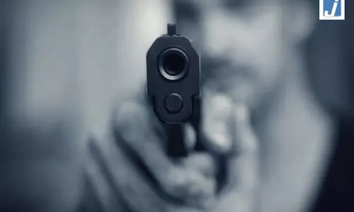 नई दिल्ली : शाहबाद डेयरी में घर के बाहर फायरिंग से दहशत नई दिल्ली : शाहबाद डेयरी में घर के बाहर फायरिंग से दहशत