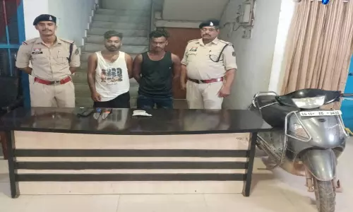 चकरभाठा में लूट की वारदात का त्वरित खुलासा, दो आरोपी और एक बालक गिरफ्तार चकरभाठा में लूट की वारदात का त्वरित खुलासा, दो आरोपी और एक बालक गिरफ्तार