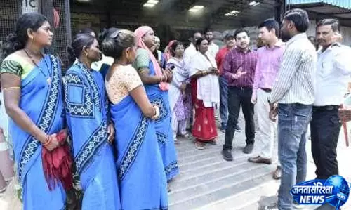 कलेक्टर और जिला पंचायत सीईओ ने किया एमआरएफ व एमआरसी सेंटर का निरीक्षण कलेक्टर और जिला पंचायत सीईओ ने किया एमआरएफ व एमआरसी सेंटर का निरीक्षण