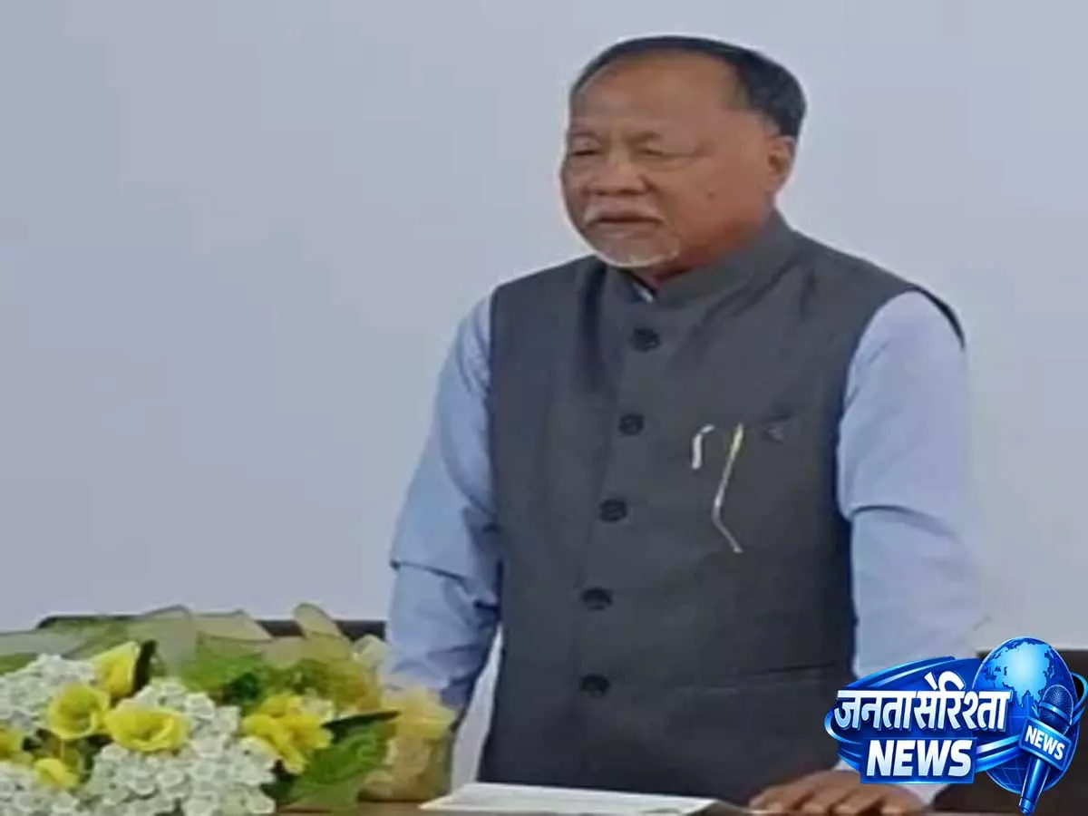 इंजीनियर पिक्टो शोहे ने नए प्रोजेक्ट की समीक्षा की, टीमवर्क पर दिया जोर इंजीनियर पिक्टो शोहे ने नए प्रोजेक्ट की समीक्षा की, टीमवर्क पर दिया जोर