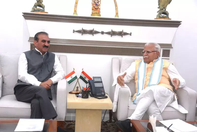 Himachal के CM सुक्खू ने केंद्र से मुफ्त बिजली का कोटा बढ़ाने का आग्रह किया। Himachal के CM सुक्खू ने केंद्र से मुफ्त बिजली का कोटा बढ़ाने का आग्रह किया।