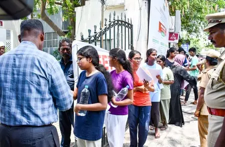 नीट यूजी 2026 री-एग्जाम से पहले 16 लाख उम्मीदवारों ने डाउनलोड किए एडमिट कार्ड: एनटीए नीट यूजी 2026 री-एग्जाम से पहले 16 लाख उम्मीदवारों ने डाउनलोड किए एडमिट कार्ड: एनटीए