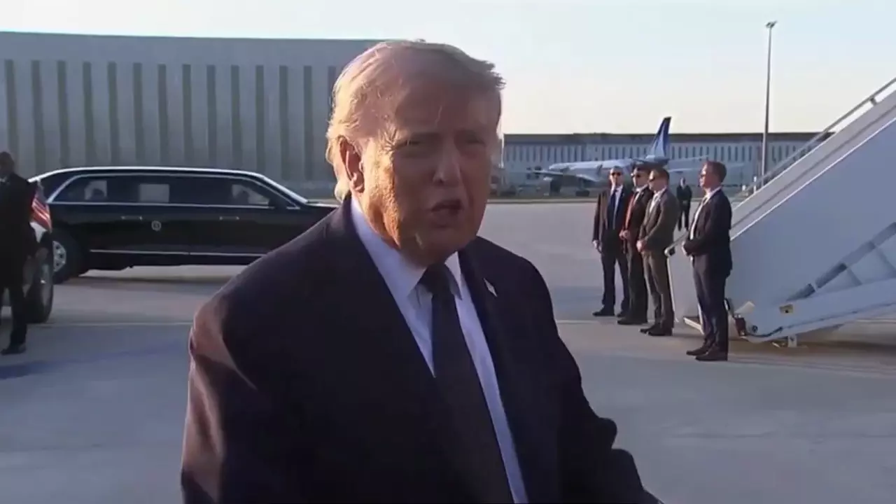 US राष्ट्रपति डोनाल्ड ट्रंप ने ईरान समझौते को एक बड़ी जीत बताया US राष्ट्रपति डोनाल्ड ट्रंप ने ईरान समझौते को एक बड़ी जीत बताया