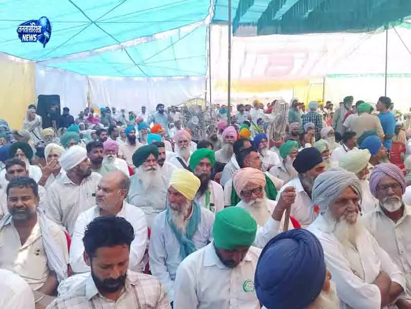 Bathinda में सीमेंट प्लांट, मुक्तसर में डामर यूनिट का विरोध Bathinda में सीमेंट प्लांट, मुक्तसर में डामर यूनिट का विरोध