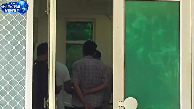 मिसाइल हमले में जान गंवाने वाले हमीरपुर के आदित्य शर्मा का पोस्टमार्टम मिसाइल हमले में जान गंवाने वाले हमीरपुर के आदित्य शर्मा का पोस्टमार्टम