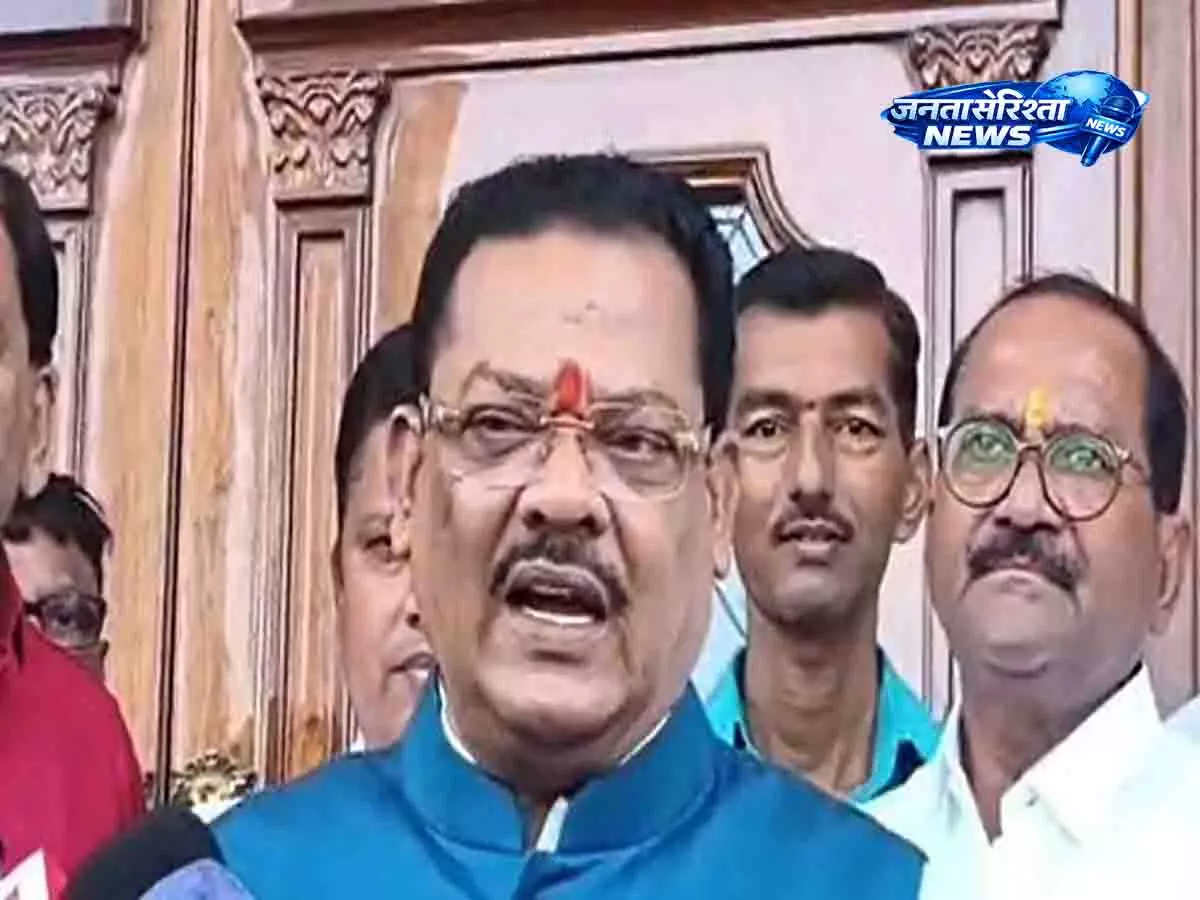 महाराष्ट्र मंत्री: UBT के छह सांसदों ने नया गुट बनाने का दावा महाराष्ट्र मंत्री: UBT के छह सांसदों ने नया गुट बनाने का दावा
