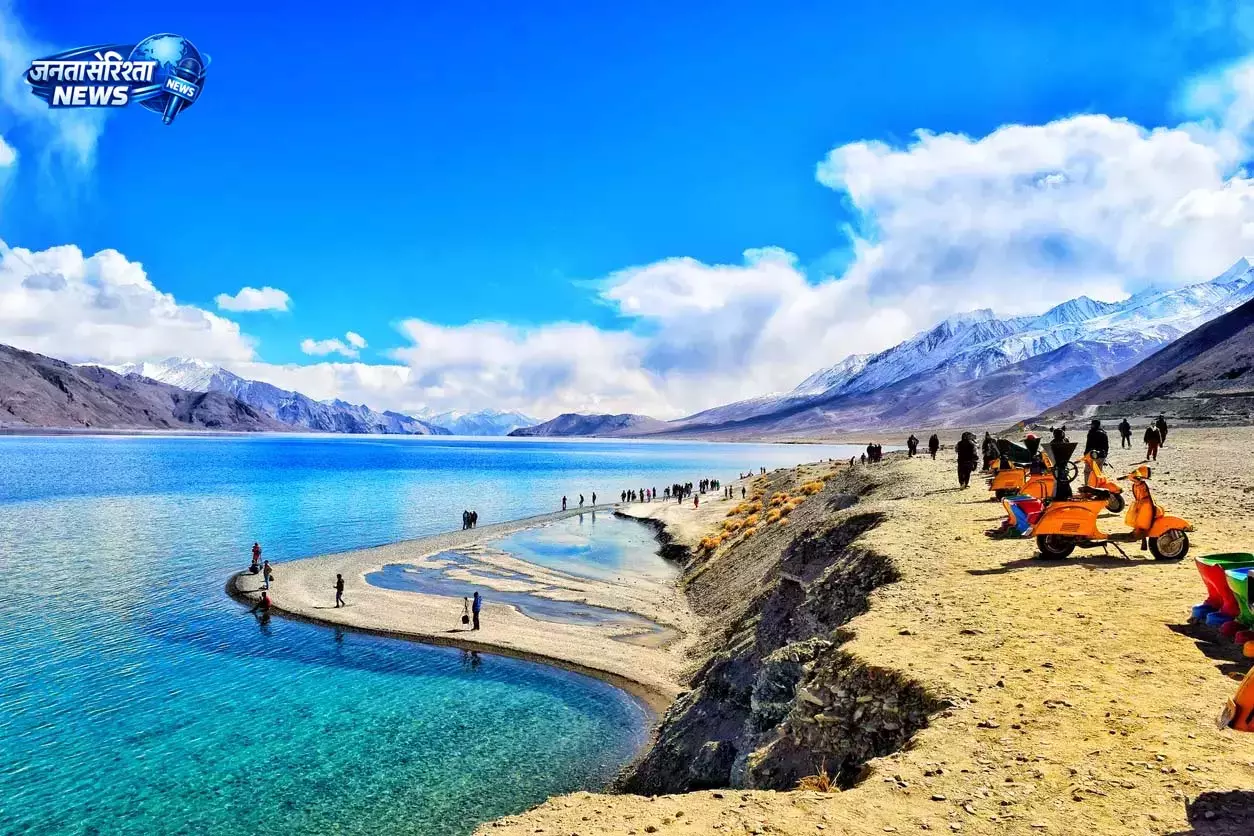 Ladakh यात्रा पर सरकार देगी ₹20,000 की मदद Ladakh यात्रा पर सरकार देगी ₹20,000 की मदद