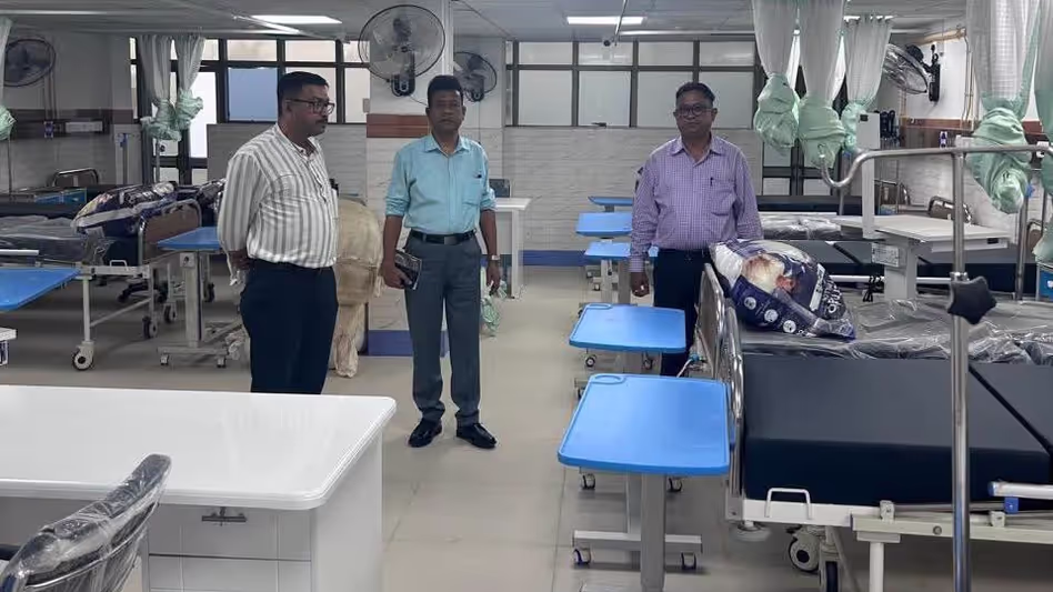 Tripura के स्वास्थ्य अधिकारी अगरतला के नए सिविल अस्पताल की तैयारियों का जायजा ले रहे Tripura के स्वास्थ्य अधिकारी अगरतला के नए सिविल अस्पताल की तैयारियों का जायजा ले रहे