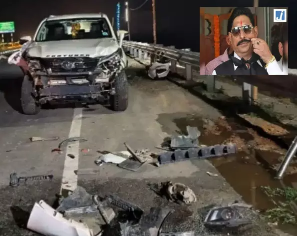 BREAKING: विधायक अनंत सिंह के काफिले का भीषण सड़क हादसा, ट्रक से टक्कर, 5 गाड़ियां क्षतिग्रस्त BREAKING: विधायक अनंत सिंह के काफिले का भीषण सड़क हादसा, ट्रक से टक्कर, 5 गाड़ियां क्षतिग्रस्त