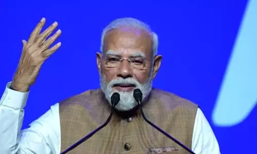 भारत-फ्रांस संबंधों को और मजबूत करने का जरिया है फुटबॉल का साझा जुनून: प्रधानमंत्री मोदी भारत-फ्रांस संबंधों को और मजबूत करने का जरिया है फुटबॉल का साझा जुनून: प्रधानमंत्री मोदी